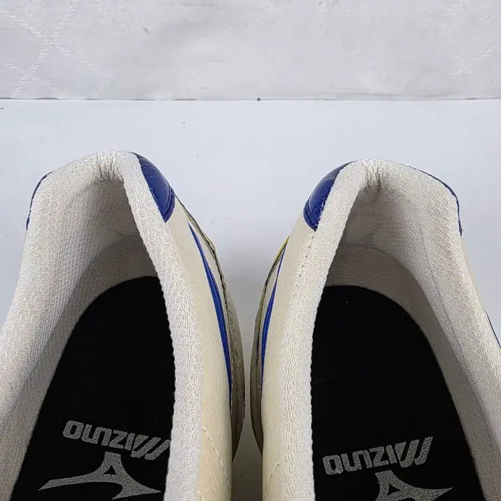 [SOLD OUT] 빈트로^^270 미즈노 축구화