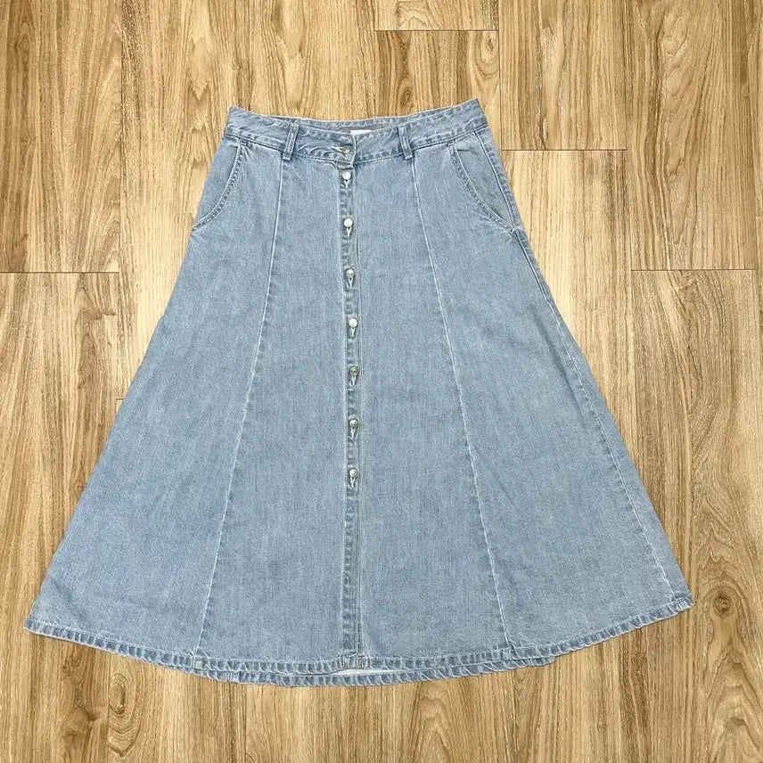 [BUNJANG] BCBG A-Line Midi Denim Skirt Size 28 / BCBG A라인 미디 데님 스커트 28