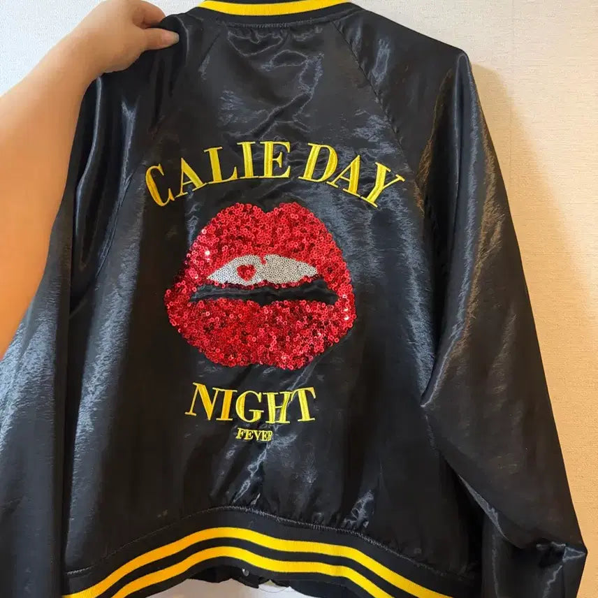 [BUNJANG] As If Gallery Sequin Jacket Black / 에즈이프캘리 스팽글 자켓 블랙