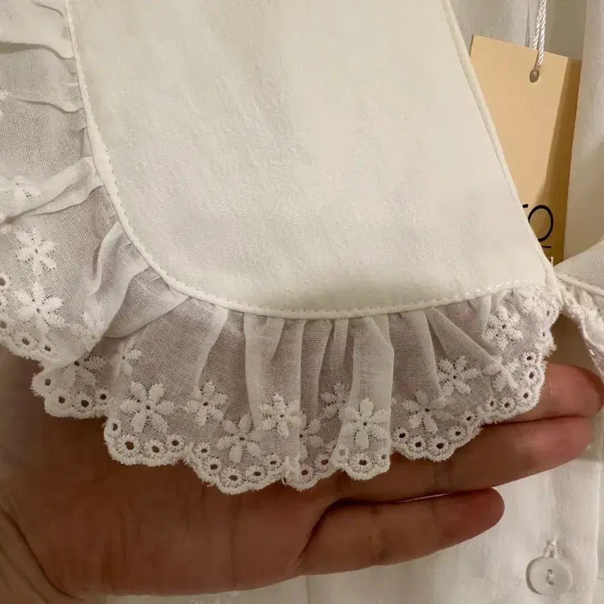 [BUNJANG] Lili &amp; Co Ivory Lace Collar Blouse / 리리앤코 아이보리 레이스 카라 블라우스