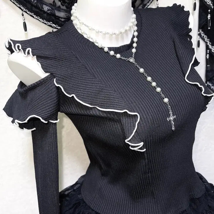 [BUNJANG] Romantic Goth Lolita Ruffle Shoulder Cutout Top / 로맨틱갸루 고딕 고스로리 프릴 러플 숄더트임 로걀탑 공겜여주 핀터 세라