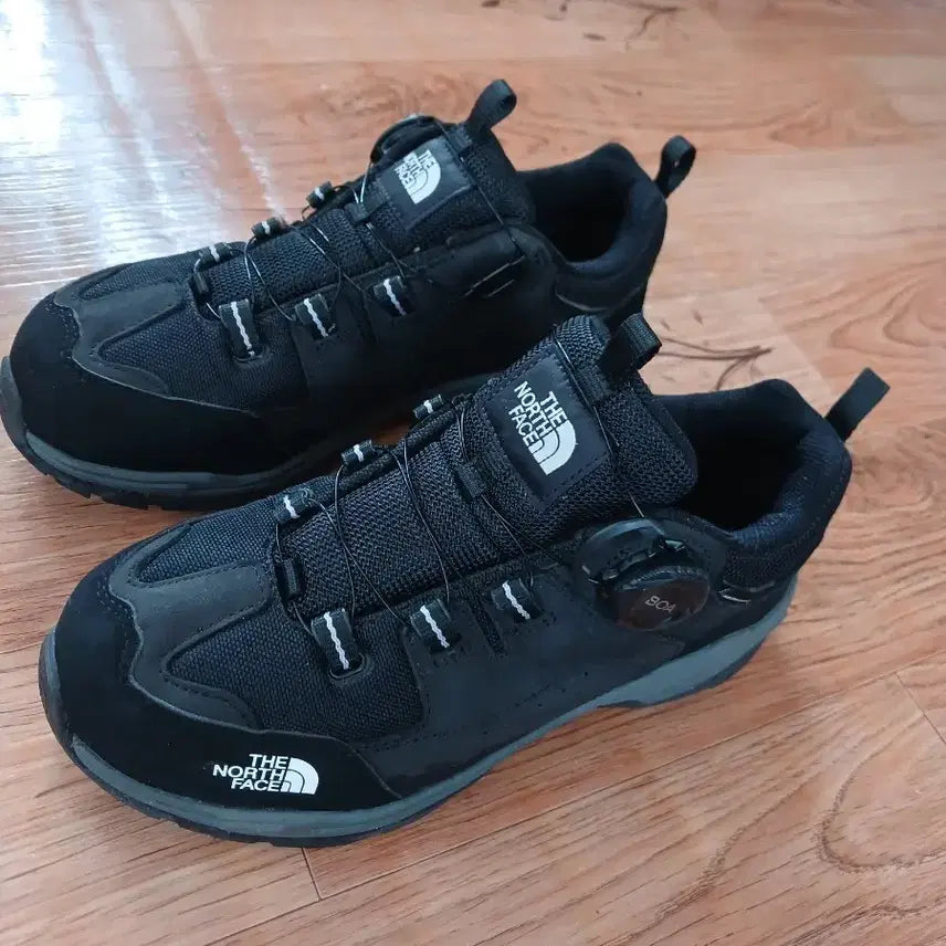 [BUNJANG] The North Face Boa Trekking Lightweight Hiking Boots 245 / 노스페이스 보아 트레킹 경등산화 245