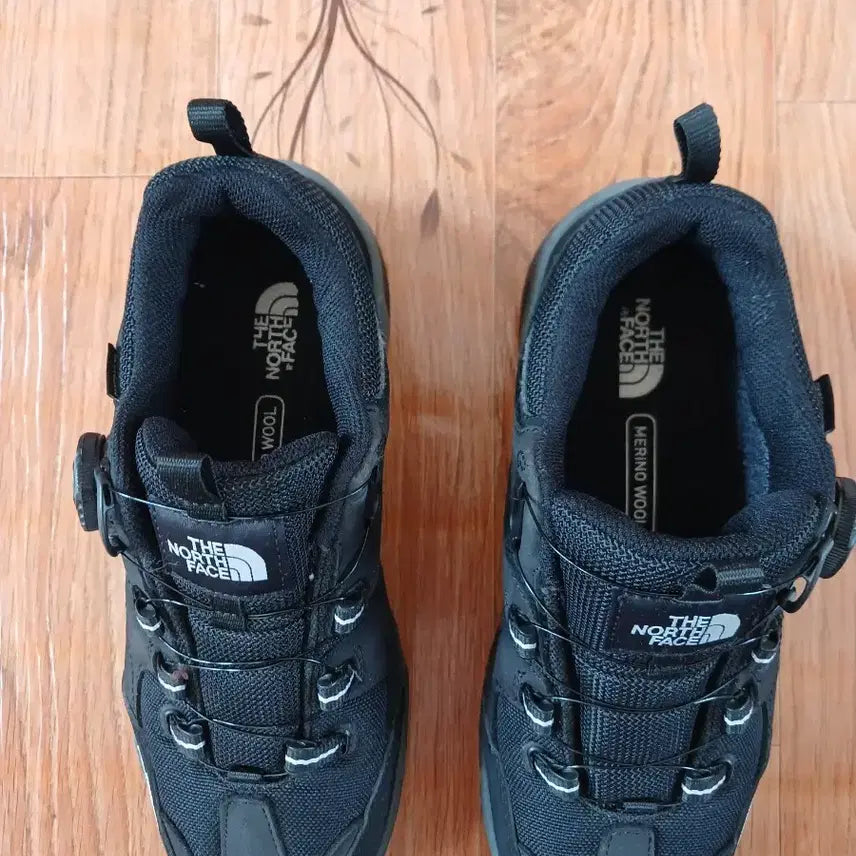 [BUNJANG] The North Face Boa Trekking Lightweight Hiking Boots 245 / 노스페이스 보아 트레킹 경등산화 245