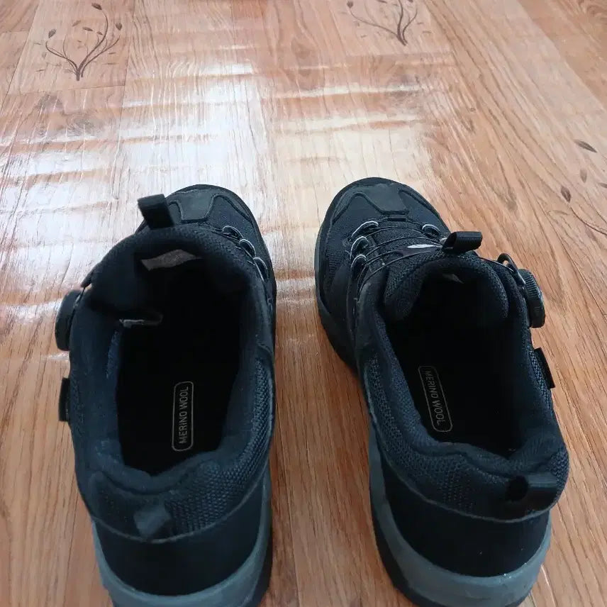 [BUNJANG] The North Face Boa Trekking Lightweight Hiking Boots 245 / 노스페이스 보아 트레킹 경등산화 245