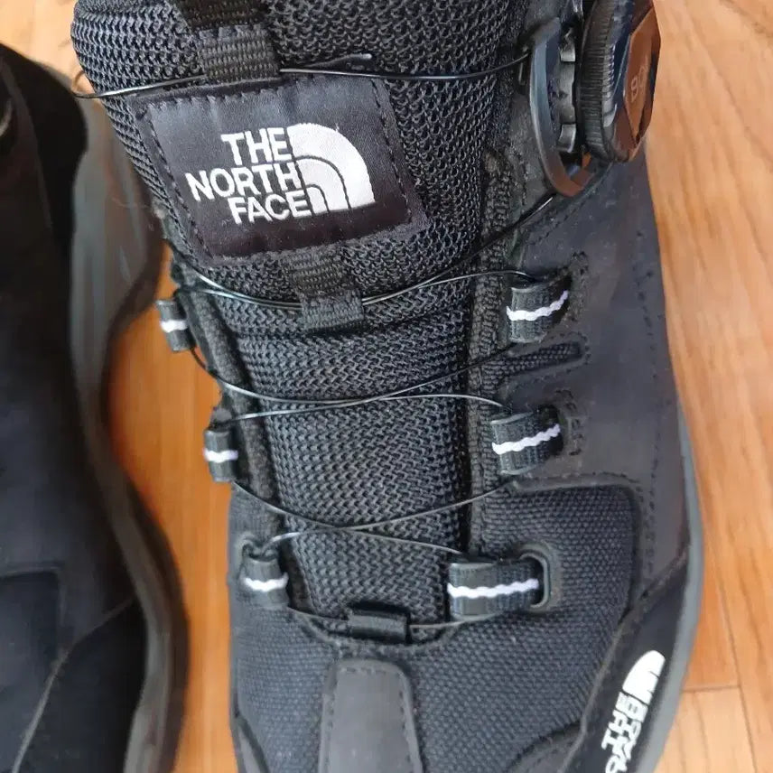 [BUNJANG] The North Face Boa Trekking Lightweight Hiking Boots 245 / 노스페이스 보아 트레킹 경등산화 245