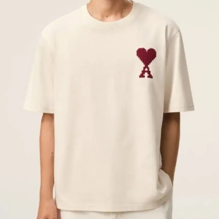 [BUNJANG] Big Logo Embroidered Short-Sleeve T-Shirt / 아미 빅로고 자수 반팔티