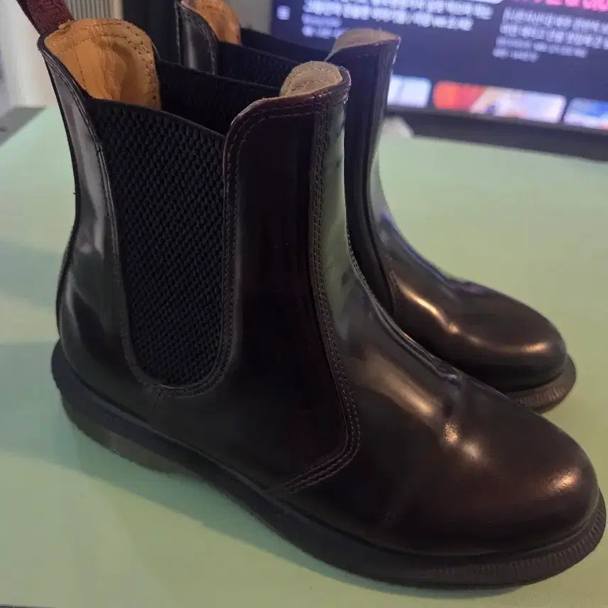 [BUNJANG] Dr. Martens Flora Chelsea Boots UK3 (220) / 닥터마틴 플로라 첼시 부츠 UK3 (220)