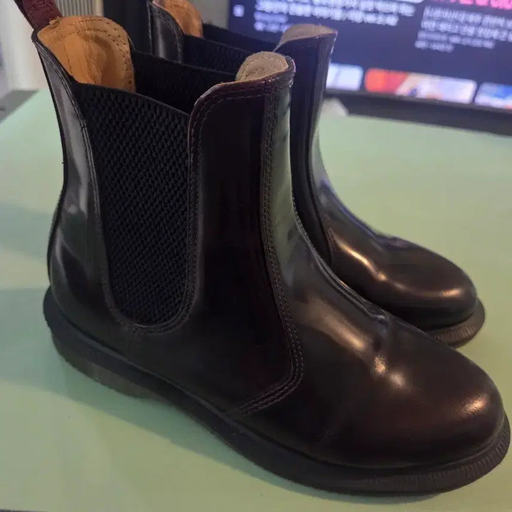 [BUNJANG] Dr. Martens Flora Chelsea Boots UK3 (220) / 닥터마틴 플로라 첼시 부츠 UK3 (220)