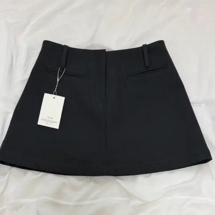 [SOLD OUT] [새 상품] 쥬드마켓 모던 스커트 m