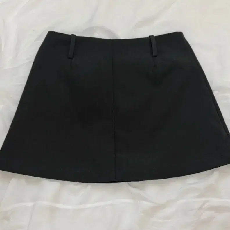 [SOLD OUT] [새 상품] 쥬드마켓 모던 스커트 m