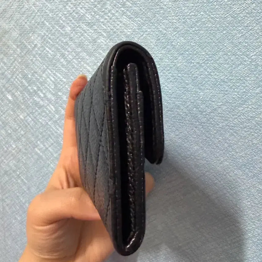 [SOLD OUT] 샤넬 캐비어 클래식 지갑 에눌가능