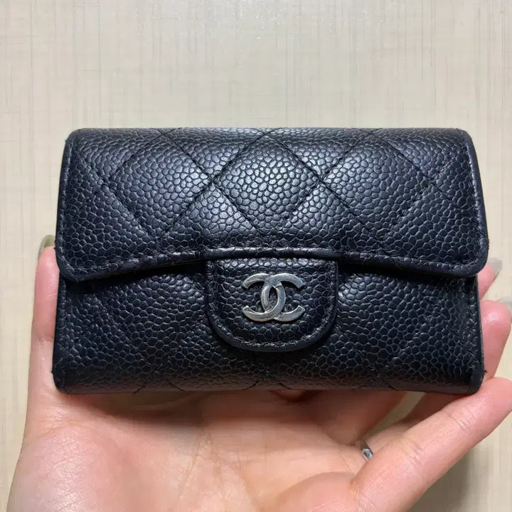 [SOLD OUT] 샤넬 캐비어 클래식 지갑 에눌가능