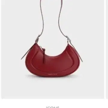 [BUNJANG] Charles &amp; Keith Petra Curve Shoulder Bag Red Han So Hee / (반택택포)찰스앤키스 페트라 커브 숄더백 레드 한소희