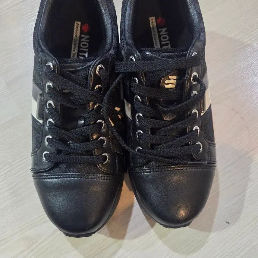 [BUNJANG] NOTIA Premium Black Sneakers / NOTIA 프리미엄 블랙 스니커즈