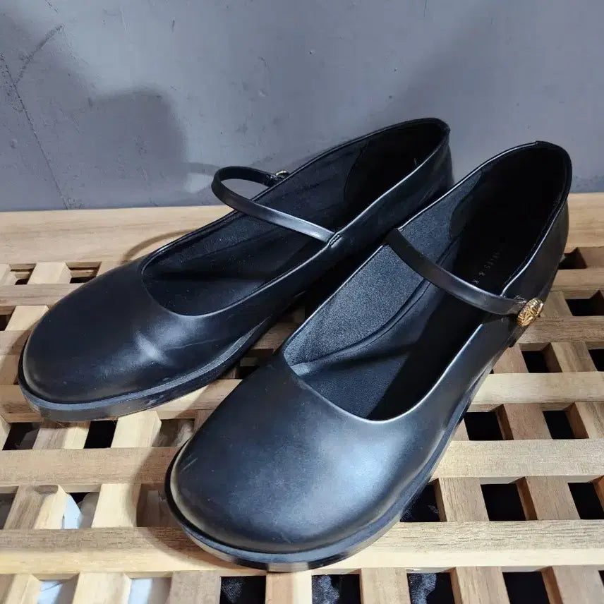 [BUNJANG] Charles &amp; Keith Women&