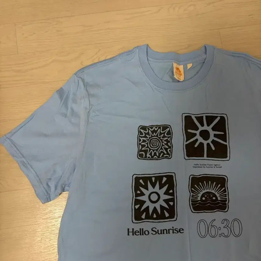 [BUNJANG] Hello Sunrise Sky Blue T-shirt / 헬로선라이즈 반팔티