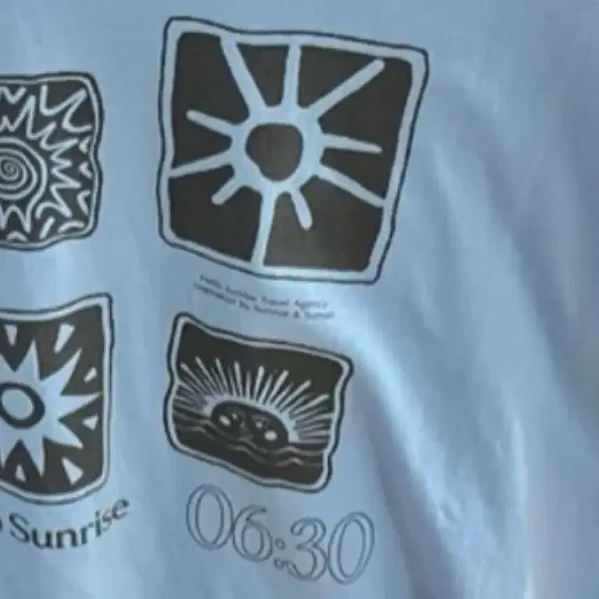 [BUNJANG] Hello Sunrise Sky Blue T-shirt / 헬로선라이즈 반팔티