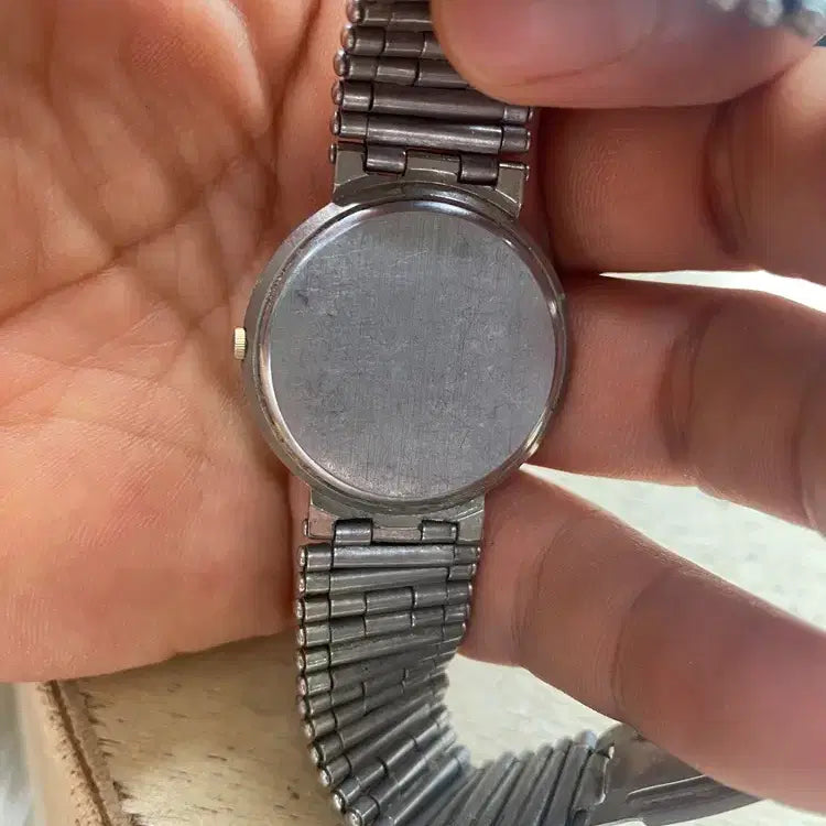 [BUNJANG] Korean Red Cross Metal Wristwatch / 메탈재질의 대한적십자 시계 / 요316