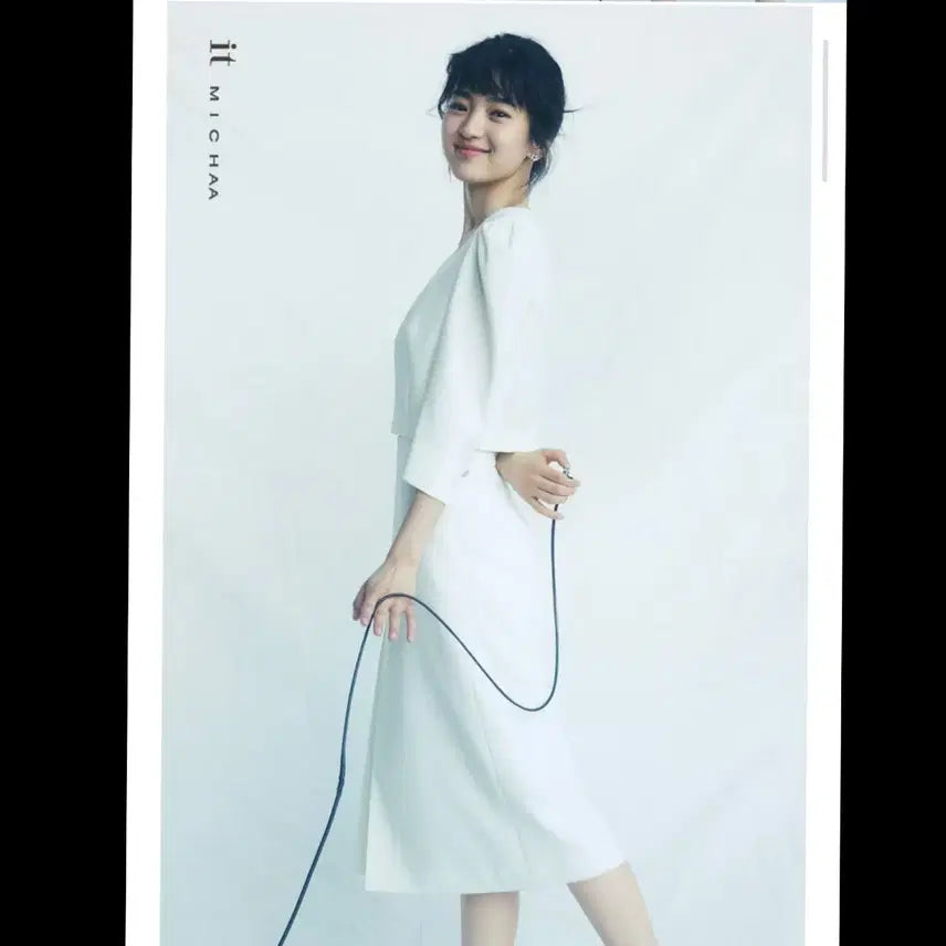 [BUNJANG] It Michaa High-Waist Skirt Crop Blouse Set / 잇미샤 하이웨스트 스커트 크롭 블라우스 (새옷, 김태리 예복 일반택포)
