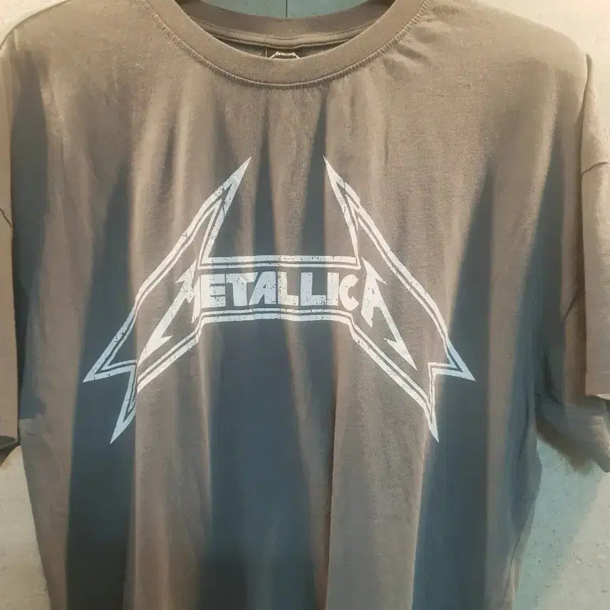 [BUNJANG] Metallica Official Band Logo T-shirt / 미착! 메탈리카 Metallica. 오피셜 굿즈 티셔츠!