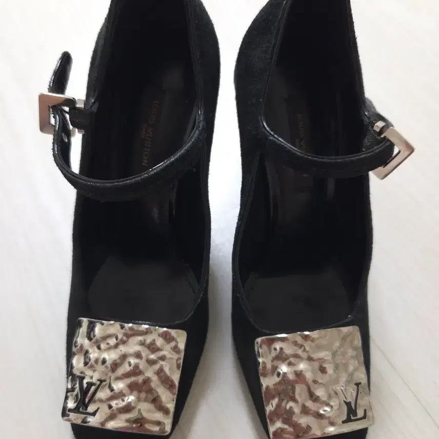 [BUNJANG] Louis Vuitton Suede Mary Jane High Heels / 루이비통 스웨이드 메리제인 하이힐