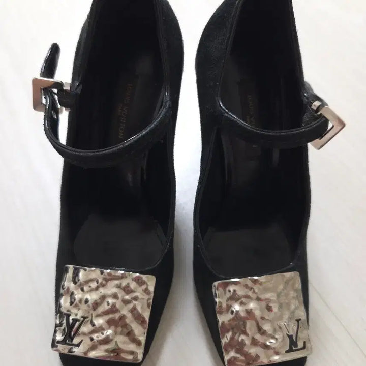 [BUNJANG] Louis Vuitton Suede Mary Jane High Heels / 루이비통 스웨이드 메리제인 하이힐
