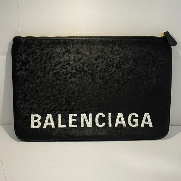 [BUNJANG] Balenciaga Black Logo Clutch Bag / 발렌시아가 블랙 로고 클러치 백