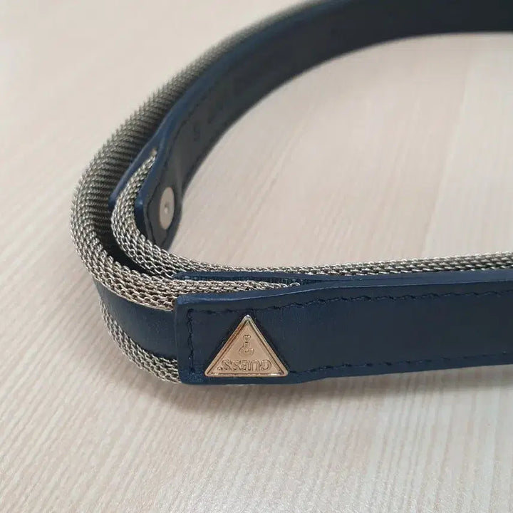 [BUNJANG] Guess Navy Mesh Women&