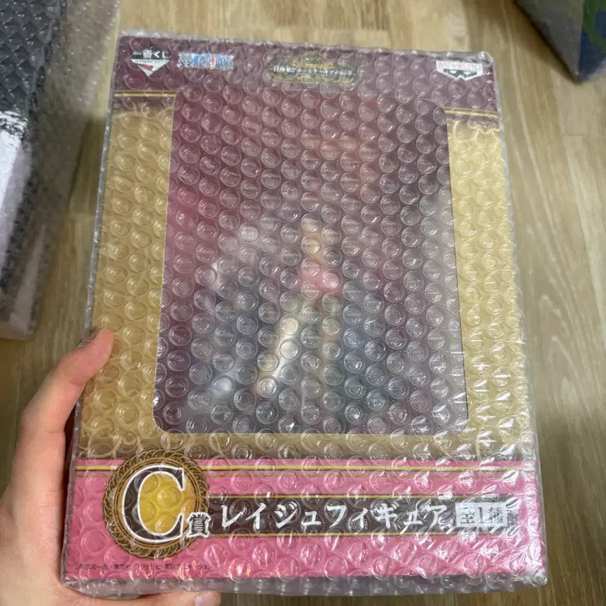 [BUNJANG] Gold Cat Genuine One Piece Vinsmoke Reiju Figure / 금고양이 정품 원피스 피규어 빈스모크 레이주