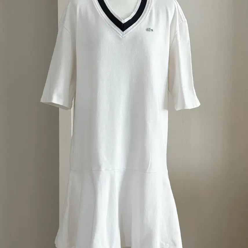 [BUNJANG] Lacoste White V-Neck Midi Dress / 라코스테 화이트 V넥 원피스