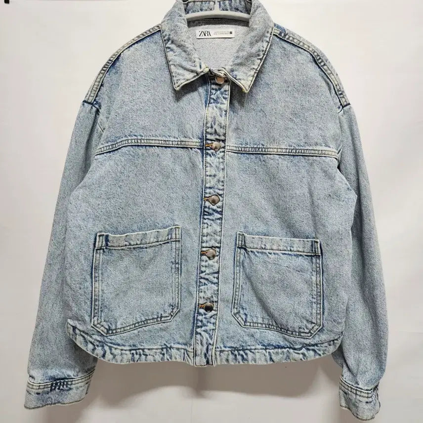 [BUNJANG] Zara Semi Crop Fit Over Denim Jacket (Size S) / 자라 세미 크롭핏 오버 데님 자켓 S