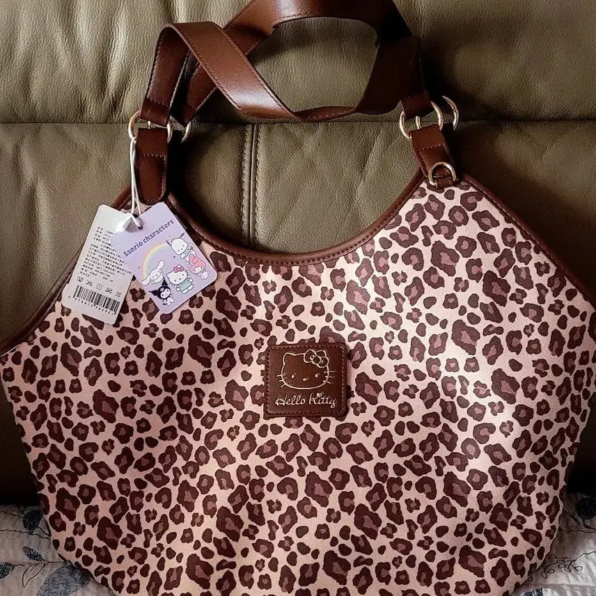 [BUNJANG] Sanrio Hello Kitty Leopard Hobo Bag / [가격내림]산리오 정품 헬로키티 레오파드 호보백 가방(새상품)