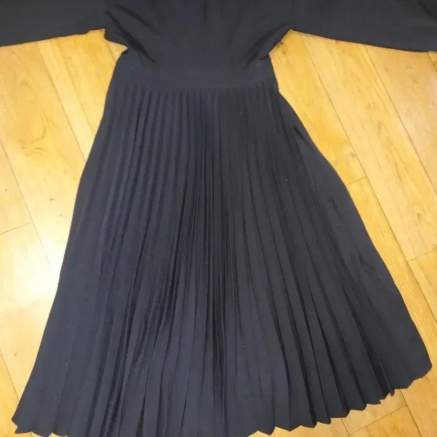 [BUNJANG] Black Pleated Long Dress / w9블랙주름원피스