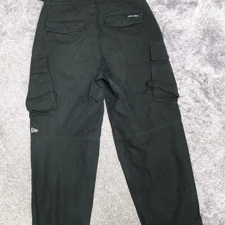 [SOLD OUT] 뉴에라 카고 바지 유틸리티 팬츠 블랙 s