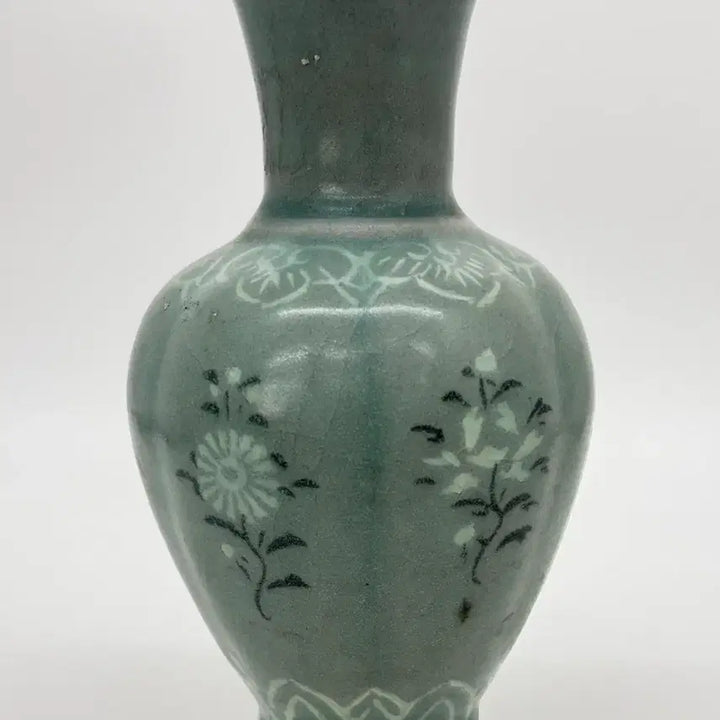[BUNJANG] Celadon Chrysanthemum Inlaid Vase / 청자상감국화문화병