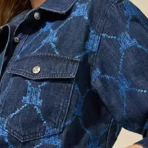 [BUNJANG] Lanvin Embroidered Denim Shirt Jacket / 새거) 랑방 자수 데님 셔츠 자켓