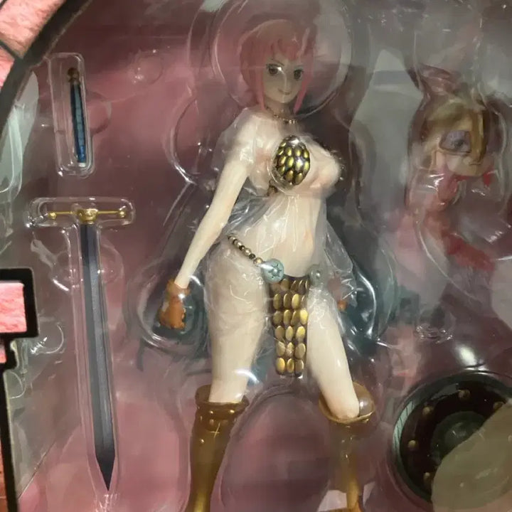 [BUNJANG] One Piece POP Rebecca Figure / 원피스 POP 레베카 피규어 미개봉