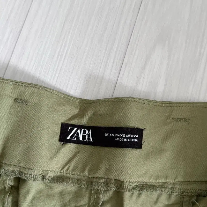 [BUNJANG] ZARA Khaki Wide Pants / 자라 ZARA 카키 와이드팬츠