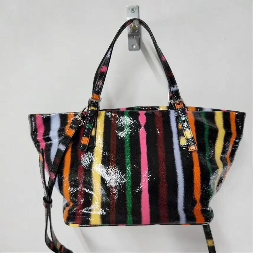 [BUNJANG] BY FAR Loulou Multicolor Spray Patent Leather Shoulder Bag / BY FAR 루루 멀티컬러 스프레이 페이턴트 가죽 숄더백