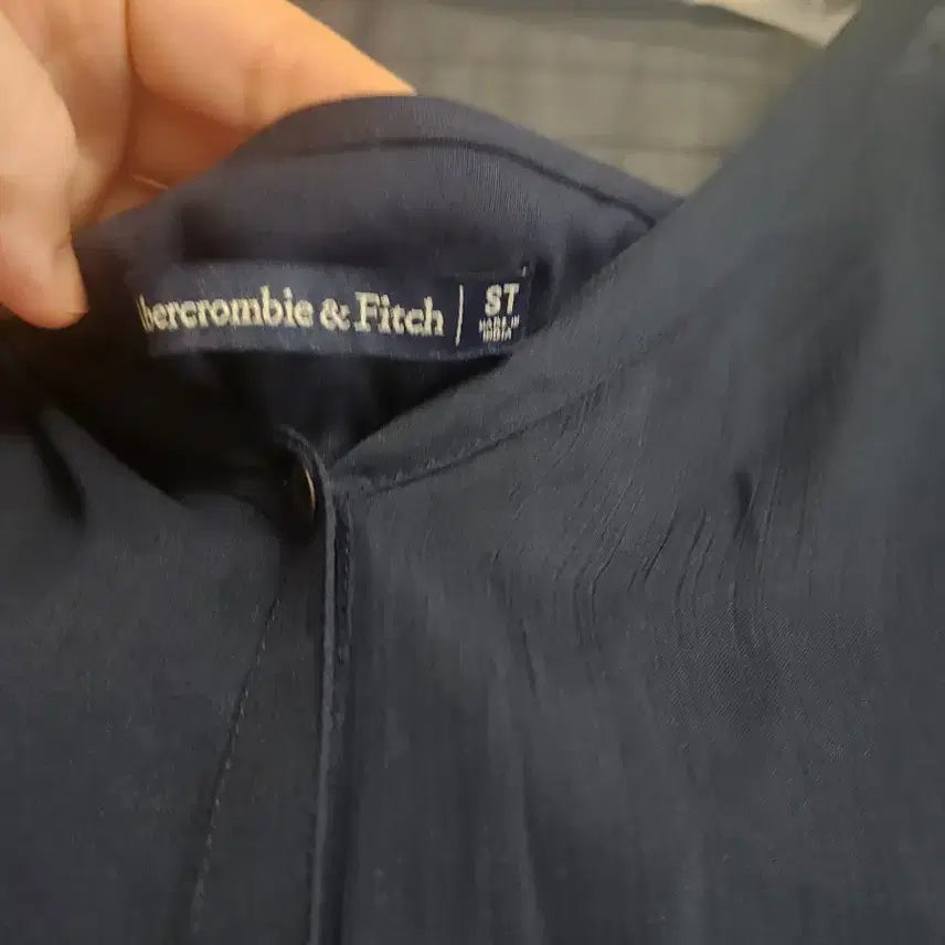 [BUNJANG] Abercrombie &amp; Fitch Navy Midi Dress / 아베크롬비 네이비미디 원피스