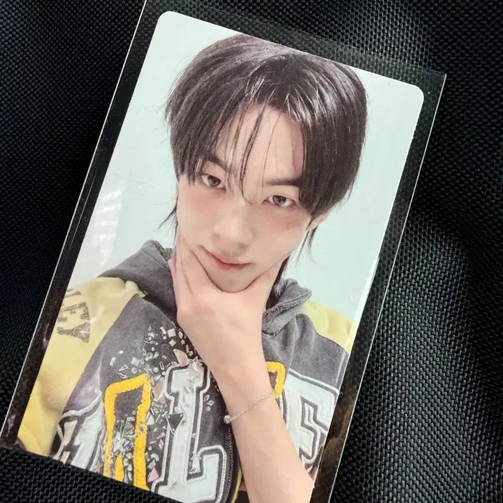 [SOLD OUT] 투어스 위버스 럭드 아궁빵 특전 포카 도훈(현물 있음)