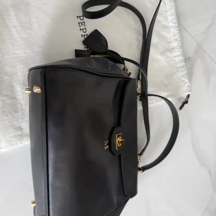 [BUNJANG] PEPPEROONYOON Leather No. 1 Black Small Tote Bag / PEPPEROONYOON 페퍼윤윤 레더 25 토트백
