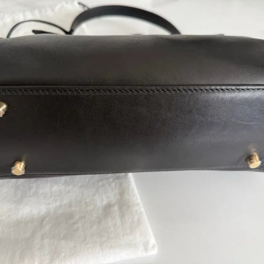 [BUNJANG] PEPPEROONYOON Leather No. 1 Black Small Tote Bag / PEPPEROONYOON 페퍼윤윤 레더 25 토트백