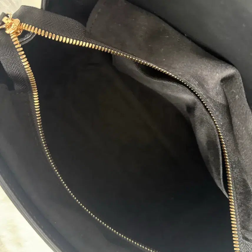 [BUNJANG] PEPPEROONYOON Leather No. 1 Black Small Tote Bag / PEPPEROONYOON 페퍼윤윤 레더 25 토트백