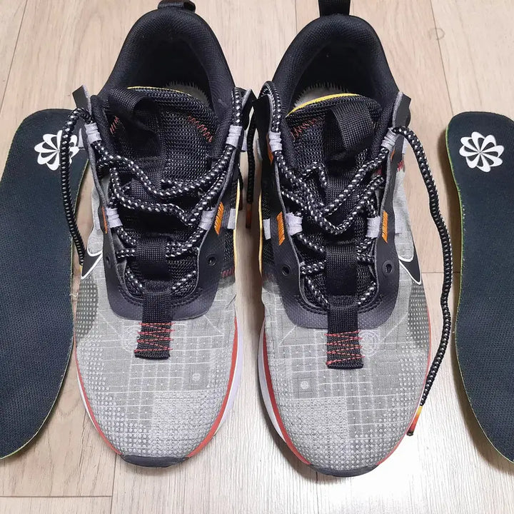 [SOLD OUT] 나이키운동화,런닝화 265미리..