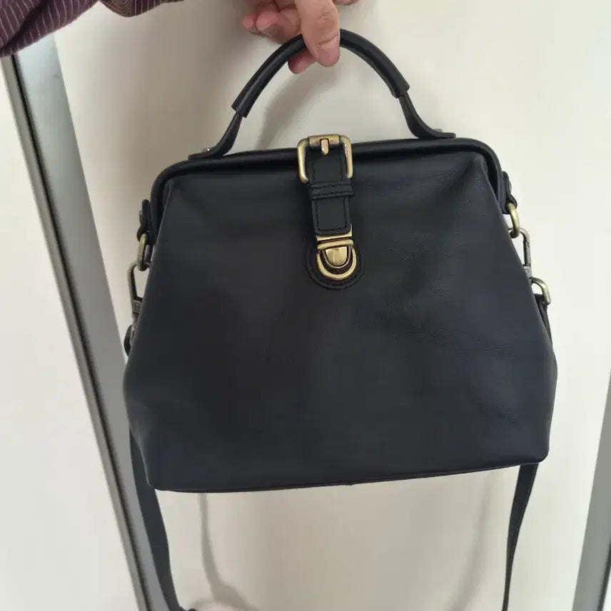 [BUNJANG] Genuine Leather Doctor Bag Style Handbag / 진짜 가죽 블랙  닥터백 스타일 가방