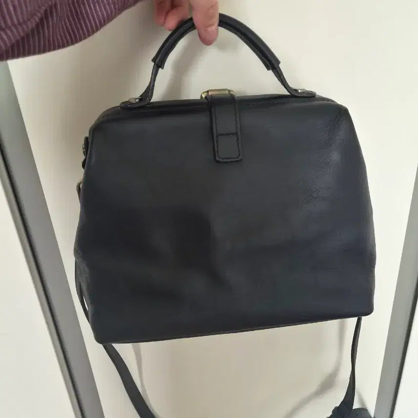 [BUNJANG] Genuine Leather Doctor Bag Style Handbag / 진짜 가죽 블랙  닥터백 스타일 가방