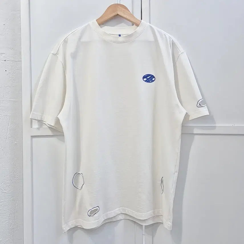 [BUNJANG] ADER ERROR Distorted Logo Stitch Hole T-shirt / 아더에러 디스토트 로고 스티치 홀 반팔티 A1