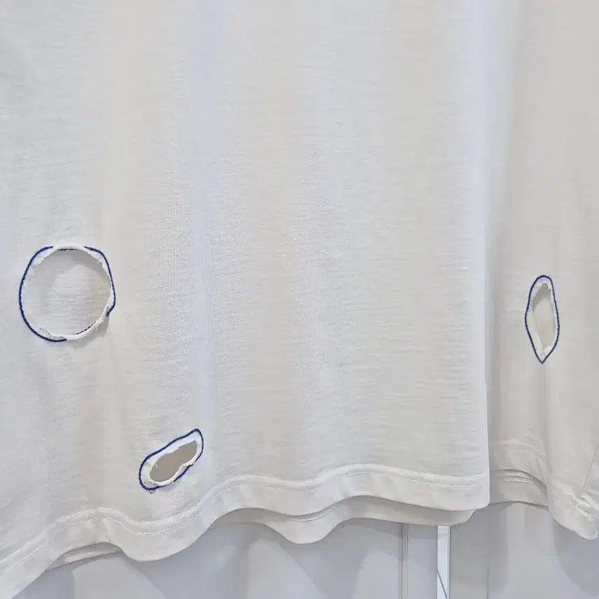 [BUNJANG] ADER ERROR Distorted Logo Stitch Hole T-shirt / 아더에러 디스토트 로고 스티치 홀 반팔티 A1