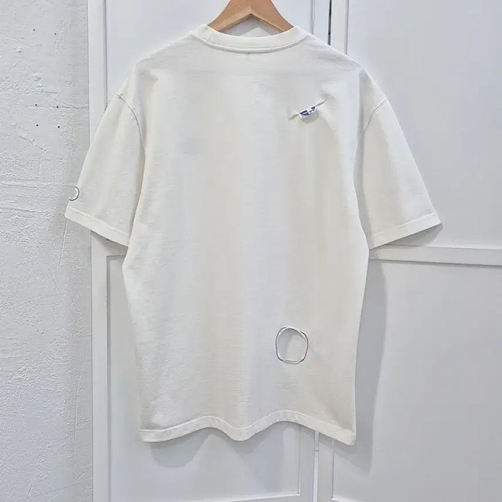 [BUNJANG] ADER ERROR Distorted Logo Stitch Hole T-shirt / 아더에러 디스토트 로고 스티치 홀 반팔티 A1